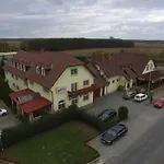Отель Patyi Etterem Es Богота