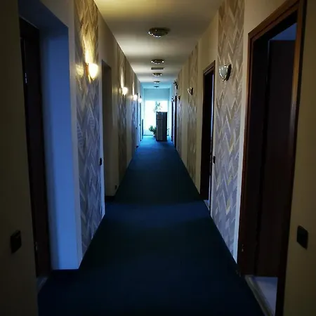 Patyi Etterem Es Bögöte