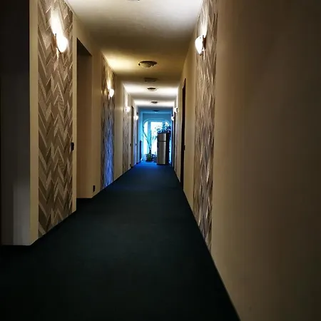 Patyi Etterem Es Bögöte