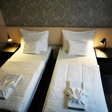 Patyi Etterem Es 2* Bögöte