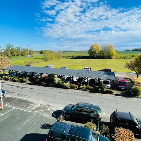 Patyi Etterem Es فندق