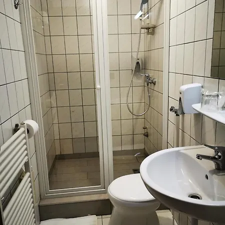 Hotel Patyi Etterem Es