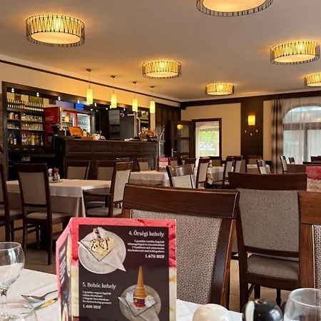 Patyi Etterem Es Hotel Bogote
