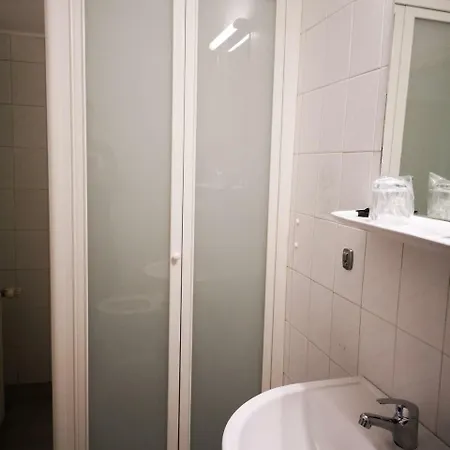 Patyi Etterem Es Hotell Bögöte