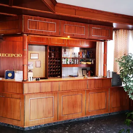 Patyi Etterem Es Bögöte