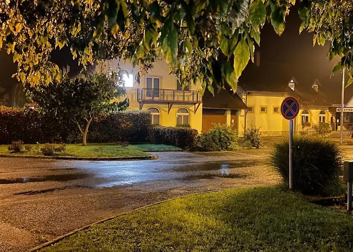 Hotel Patyi Etterem Es 2*