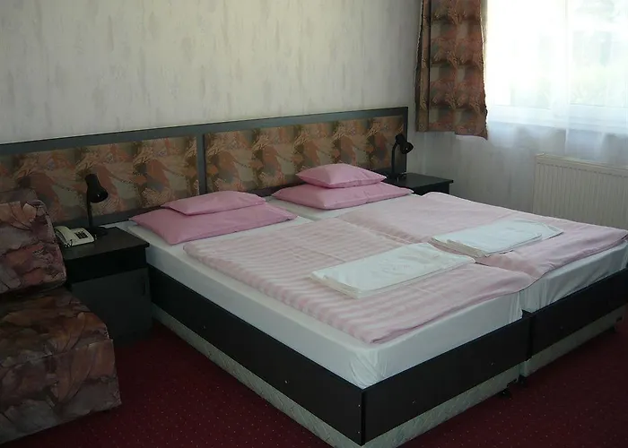 Patyi étterem és 2*