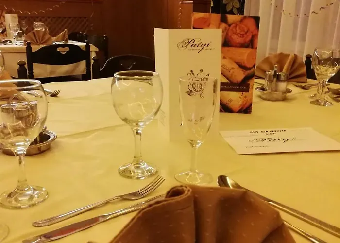 Hotel Patyi Etterem Es 2*